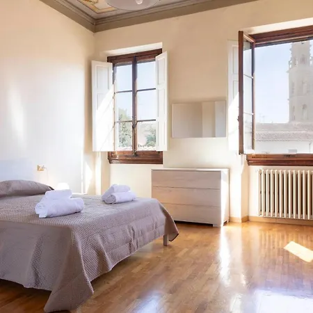 Santo Spirito Huge Appartement *
